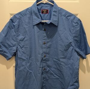 UNTUCKit Men's Casual Blue Button Down Shirt